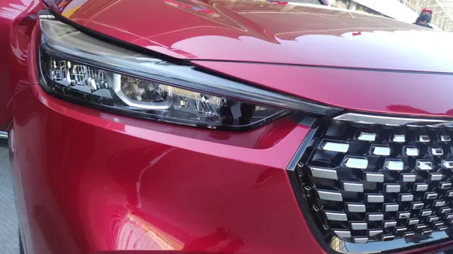 Lampu depan Full LED Headlight with Sequential LED Turning Signal dan juga dilengkapi dengan LED Fog Light (Arief A/Liputan6.com)