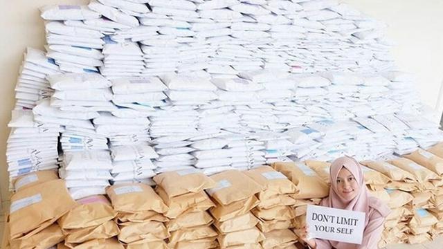 Kisah Atina, Hijaber yang Sukses Membangun Bisnis Online ...