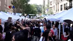 Festival jalanan Indonesia yang diadakan setiap tahun untuk merayakan hari kemerdekaan Indonesia ke 72 tahun. VOA