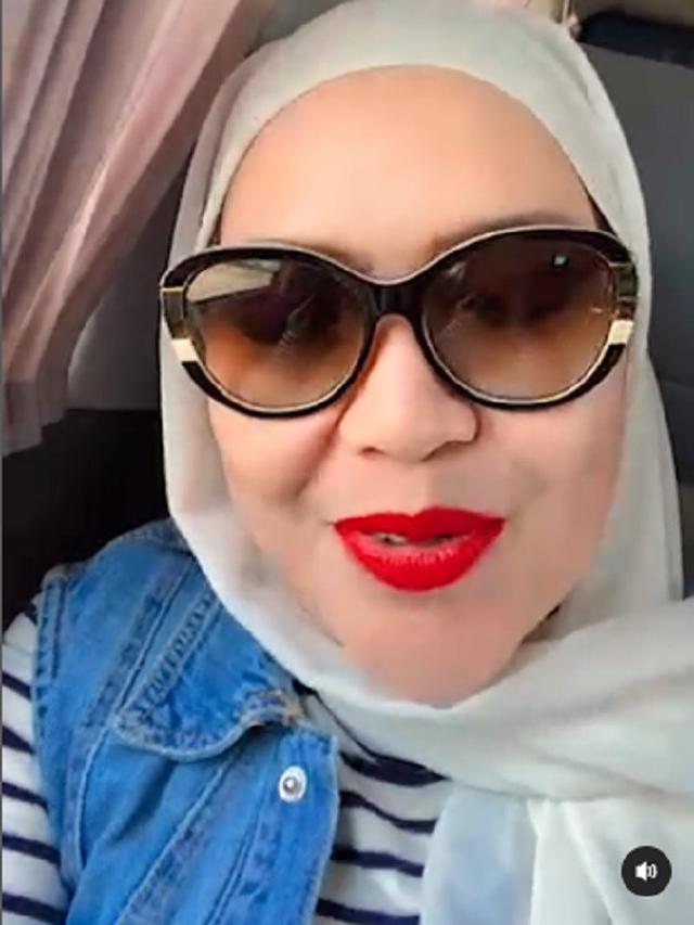 Ibunda Ayu Ting Ting (Foto: Instagram/@mom_ayting92_)