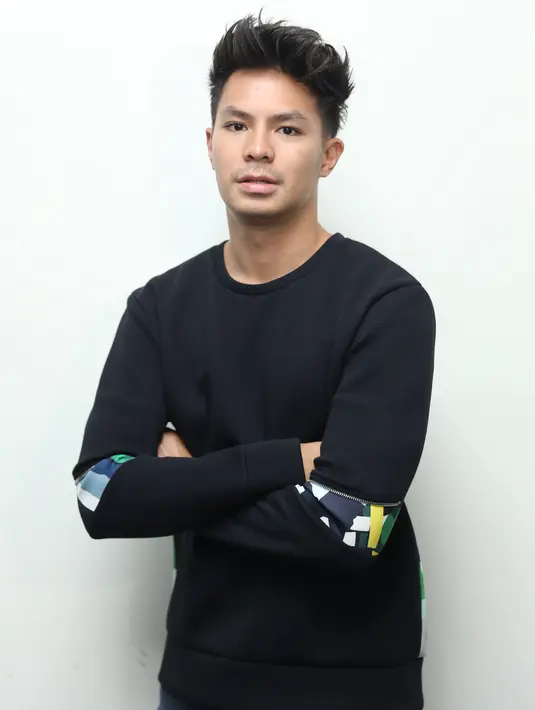 Selain itu sosok Fero Walandauw memuji penampilan Kartika Putri. (Andy Masela/Bintang.com)