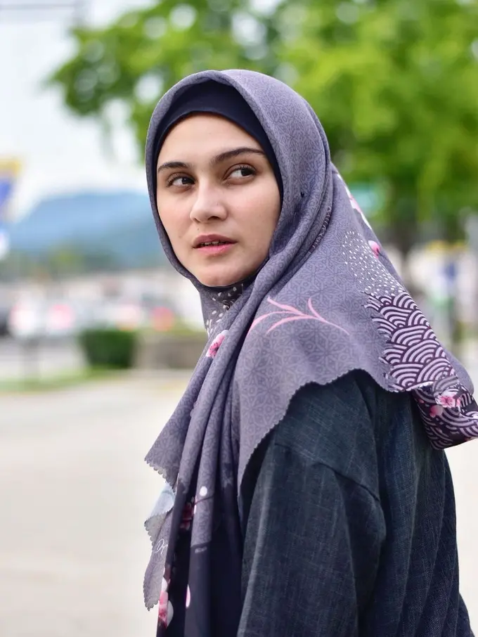 [Fimela] Zee Zee Shahab