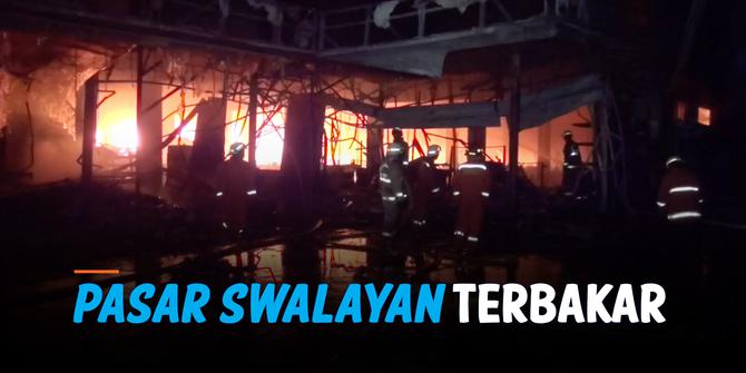 VIDEO: Pasar Swalayan di Cilandak KKO Terbakar, Damkar Kesulitan Sumber Air