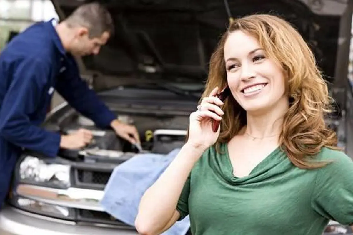 Wanita Bayar Biaya Servis Mobil Lebih Mahal Dari Pria?