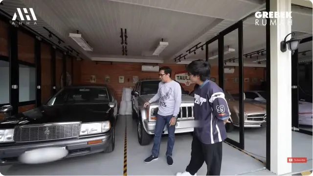 8 Potret Rumah Baru Andre Taulany, Ada Studio Rekaman dan Koleksi Mobil Mewah
