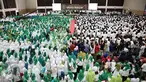 10.000 umat muslim menghadiri acara Silaturahmi Nasional Ulama Rakyat di Ancol, Jakarta, Sabtu (12/11). Acara yang di gagas oleh Partai Kebangkitan Bangsa tersebut bertujuan mendoakan keselamatan Bangsa Indonesia. (Liputan6.com/Johan Tallo)