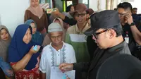 Kunjungi Lokasi Bencana di Padang Pariaman, Wamendagri Bima Arya Bawa Bantuan Logistik dan Kerahkan Dukcapil