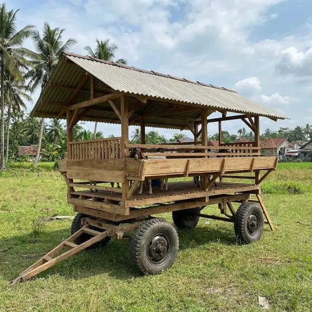 Kandang Atap Asbes Portabel (Gemini AI)