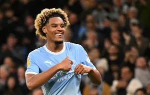 Debut Gemilang Floyd Samba, Manchester City Lumat Norwich City 5-0 di Carabao Cup