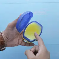 Wah Bisa Untuk Membersihkan Tas dan Sepatu Juga, Ini 5 Manfaat Lain Petroleum Jelly
