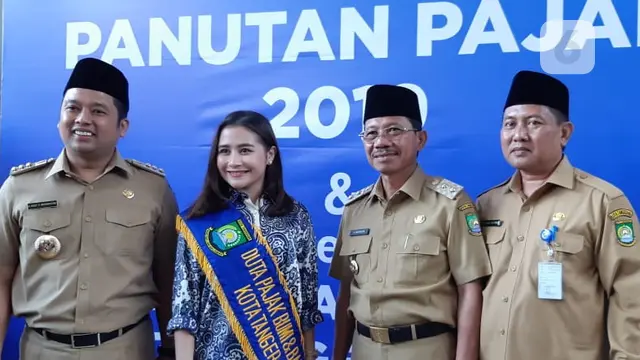 Prilly Latuconsina
