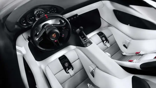 Layout Kokpit Porsche Mission S Berdesain Minimalis dan Berorientasi Pengemudi