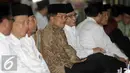 Wapres Jusuf Kalla saat menghadiri acara Kesyukuran 90 Tahun Gontor di Masjid Istiqlal, Jakarta, (28/5). Pondok pesantren yang berlokasi di Jawa Timur ini memasuki usianya yang ke-90 tahun pada 2016 ini. (Liputan6.com/Helmi Affandi)