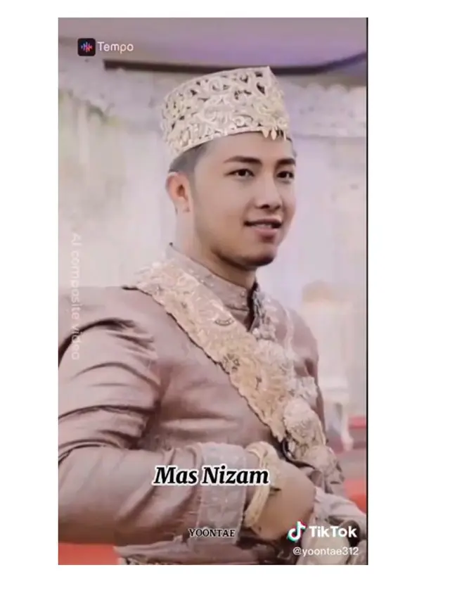 7 Editan Foto Member BTS dengan Busana Adat Indonesia Ini Bikin Penggemar Halu