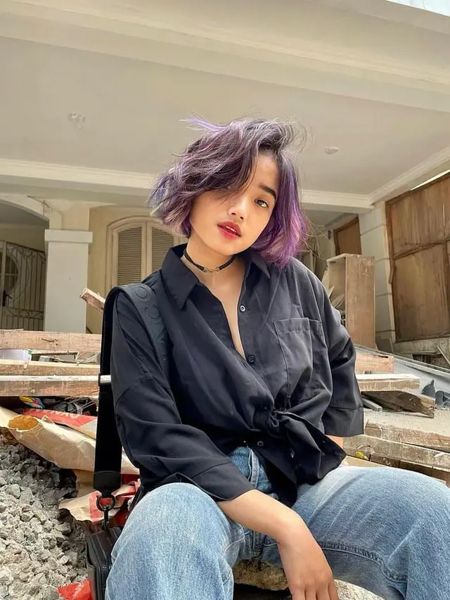 10 Potret Transformasi Gaya Rambut Fuji yang Kini Genap 20 Tahun, Selalu Keren