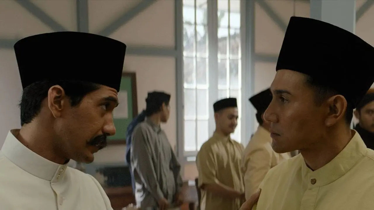 Vino G. Bastian sebagai Buya Hamka. (Foto: Dok. Falcon Pictures)