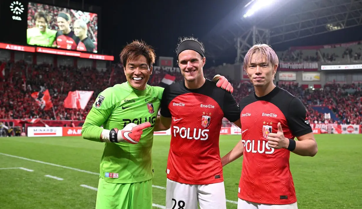 Sementara Urawa Red Diamonds kini sedang membara, mereka adalah juara bertahan Liga Champions Asia dan memiliki total 20 trofi bergengsi sepanjang sejarah, bak langit dan bumi dengan Avispa. (Dokumentasi J.League)