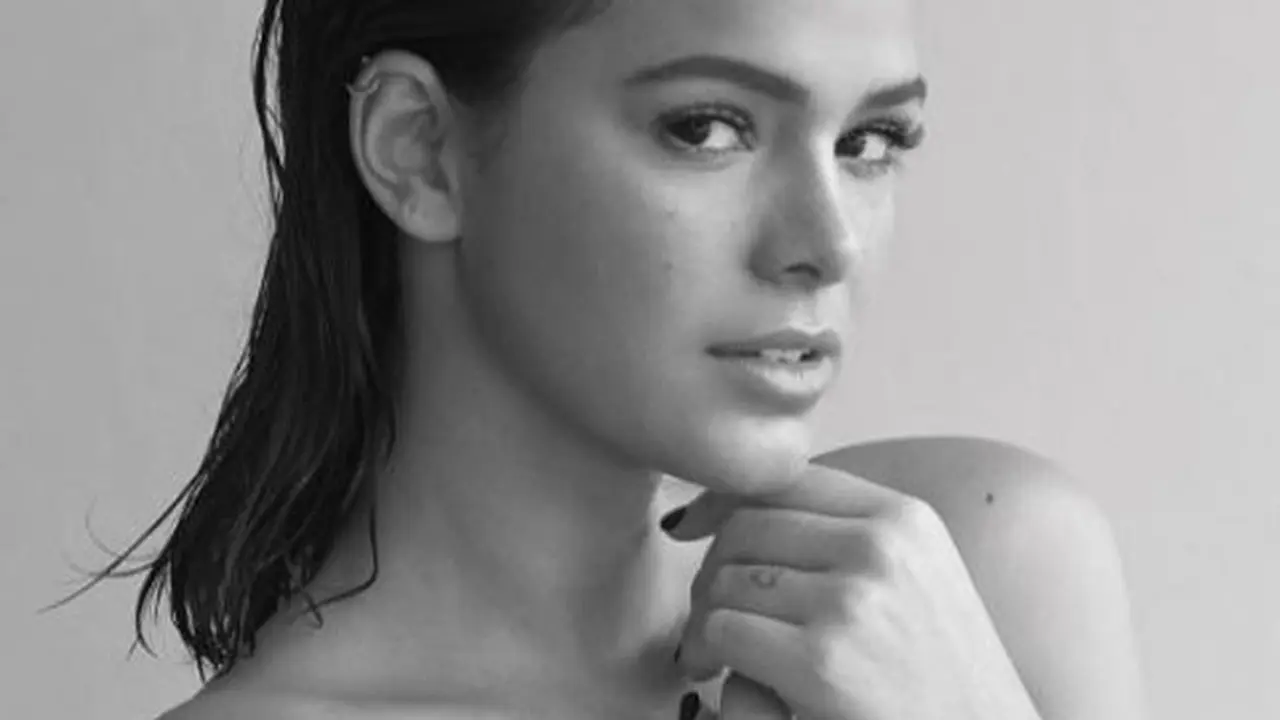 Mantan pacar Neymar Bruna Marquezine