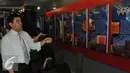 Menteri PANRB, Yuddy Chrisnandi melihat-lihat di Museum ANRI saat melakukan sidak ke Gedung Arsip Nasional di hari pertama kerja, Jakarta, Rabu (22/7/2015). (Liputan6.com/Herman Zakharia) 