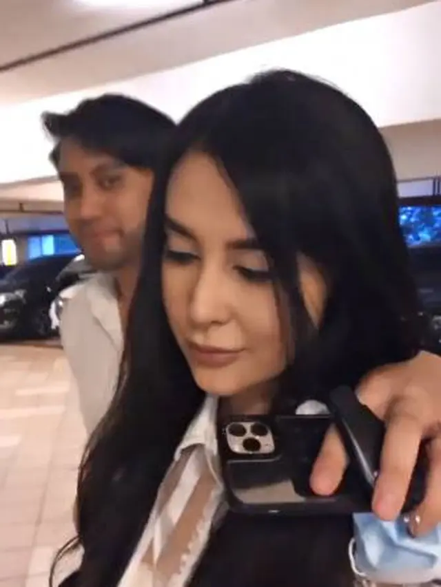 6 Potret Terbaru Kevin Aprilio, Bikin Pangling Usai Ubah Gaya Rambut Ikoniknya