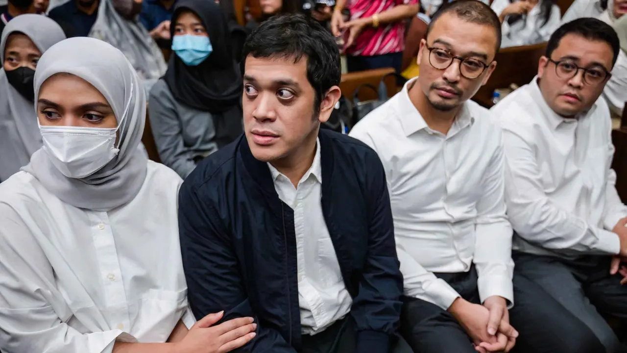Anak Riza Chalid, Kerry Adrianto, Divonis 15 Tahun Penjara