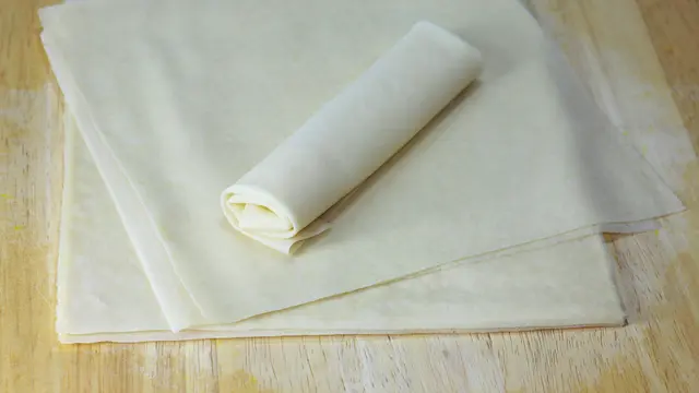 Biar Nggak Banjir Minyak, Begini Trik Menggoreng Lumpia agar Tetap Renyah di Setiap Gigitan