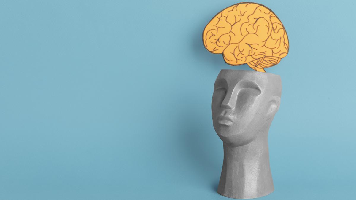 Alzheimer Bukan Cuma Pikun, Kenali Tanda-Tanda Awalnya