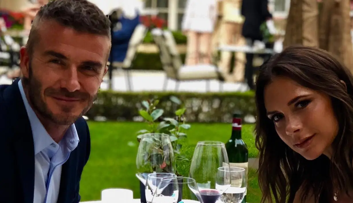 Namun ibu empat anak tersebut merasa tak adil karena gosip tersebut miliki efek negatif pada orang-orang terdekat mereka. (instagram/victoriabeckham)