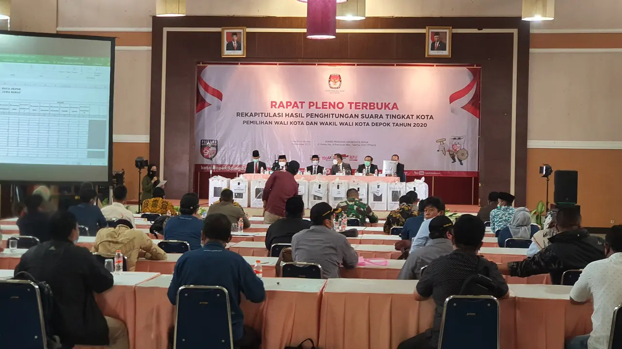 KPU Kota Depok, menggelar rapat pleno terbuka penghitungan suara tingkat kota, Selasa (15/12/2020)