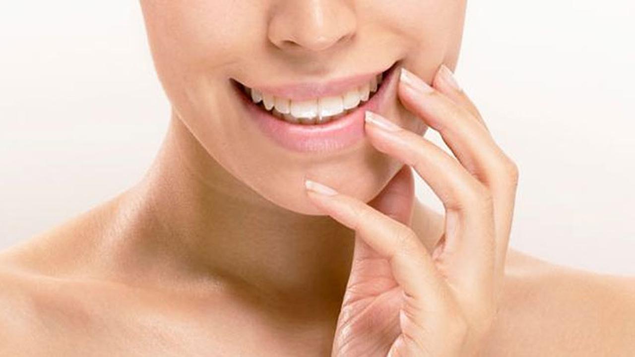 Singkirkan Bibir Gelap