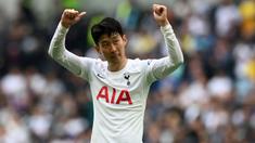 Sebagai salah satu klub anggota Big Six Liga Inggris, Tottenham Hotspur kerap dihuni para pemain mahal yang berasal dari liga-liga top Eropa, termasuk Liga Jerman. Bahkan, salah satu bintang mereka di musim 2021/2022 lalu pun, Son Heung-min juga didatangkan dari Liga Jerman. Berikut daftar lengkap 5 pemain termahal yang pernah didatangkan Spurs dari Liga Jerman. (AFP/Glyn Kirk)