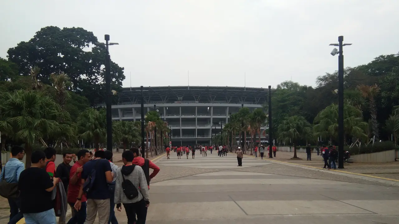 Suasana sepi Stadion GBK, Jakarta jelang laga Timnas Indonesia vs Timor Leste