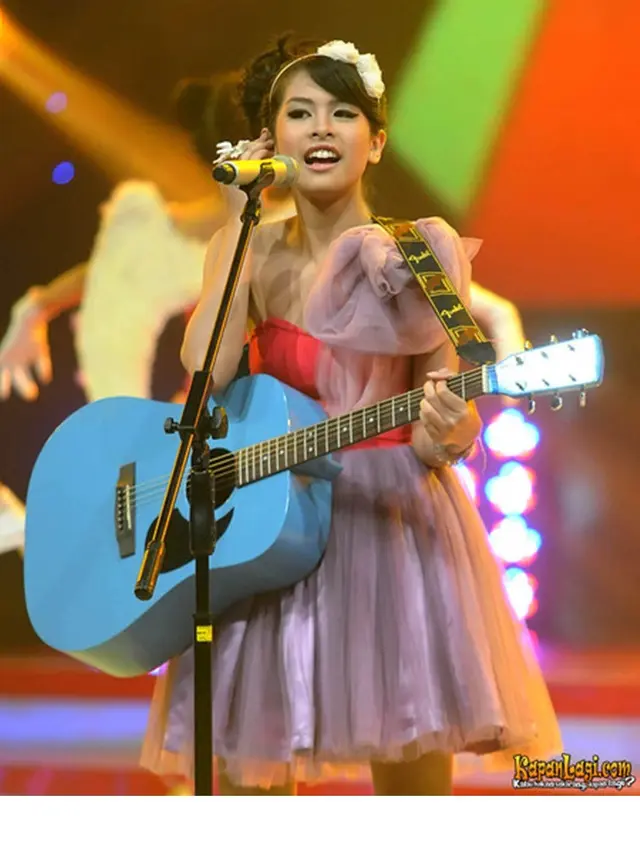 Genap Berusia 25 Tahun, Ini 7 Potret Lawas Maudy Ayunda