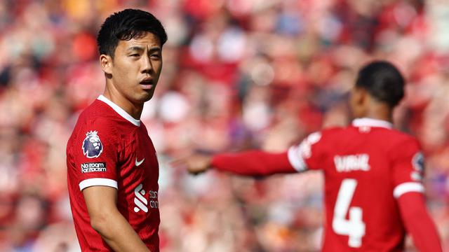 Foto: Debut Wataru Endo Bersama Liverpool, Bantu The Reds Pertahankan Kemenangan dengan 10 Pemain di Liga Inggris