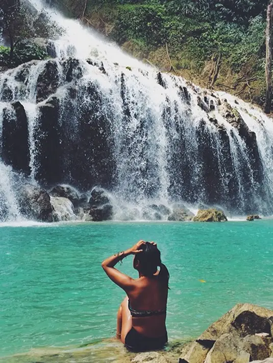 (via instagram/@evacelia)