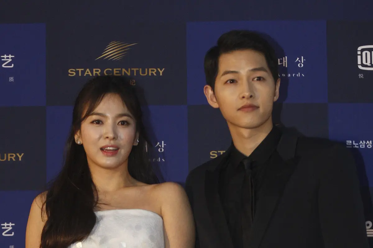 [Bintang] Song Joong Ki - Song Hye Kyo