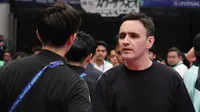 Pelatih Timnas Futsal Indonesia, Hector Souto saat menghadapi Jepang dalam laga semifinal Piala Asia Futsal 2026 di Indonesia Arena, Jakarta, Kamis (5/2/2026). (Bola.com/Abdul Aziz).