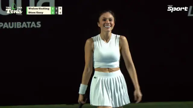 Wulan Guritno Pada Tiba-Tiba Tennis.