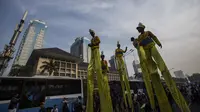 Suasana kemeriahan saat Parade Asian Games 2018 di Jakarta, Minggu (13/5/2018). Parade ini diadakan untuk mempopulerkan multievent empat tahunan tersebut. (Bola.com/Vitalis Yogi Trisna)