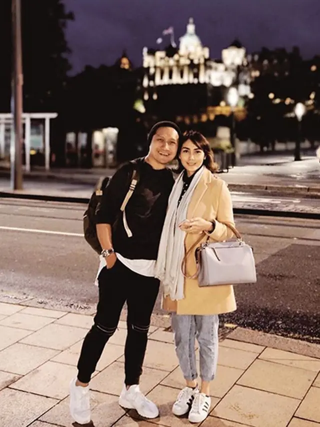 [Bintang] Fenita Arie dan Arie Untung
