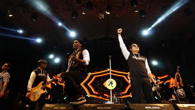 Potret Tipe-X Tampil Memukau di Jatim Fair