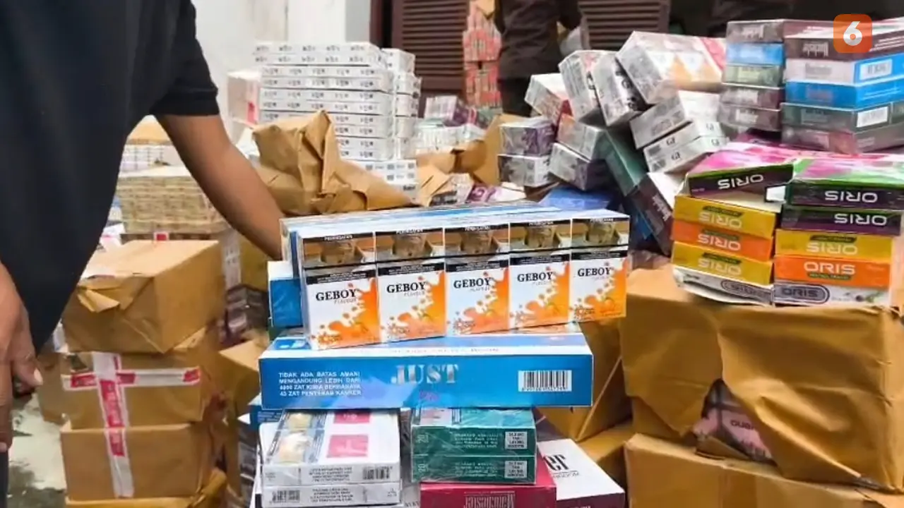 Rokok ilegal disita Kejaksaan Negeri Kabupaten Sukabumi. (Liputan6.com/Fira Syahrin).