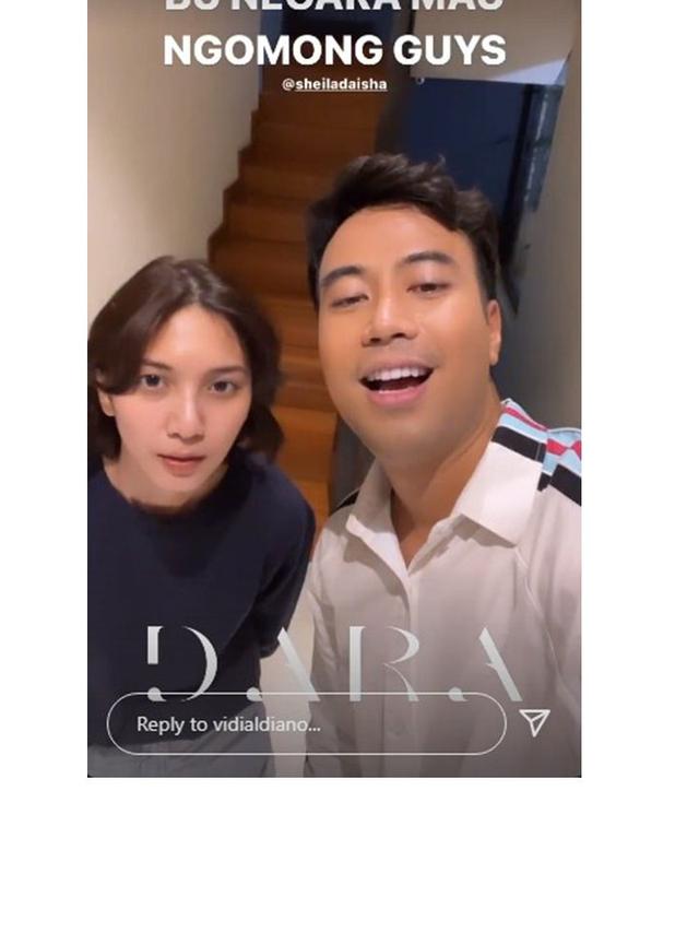 7 Potret Vidi Aldiano dan Sheila Dara Usai Menikah, Pilih Kerja Dibanding Honeymoon