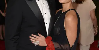 Olivia Munn dan Aaron Rodgers rupanya penggemar berat Star Wars, hal ini dibuktikan oleh sang aktris di akun instagram miliknya @oliviamunn. Keduanya sangat siap menyambut ‘Star Wars: The Force Awaken’. (Bintang/EPA)