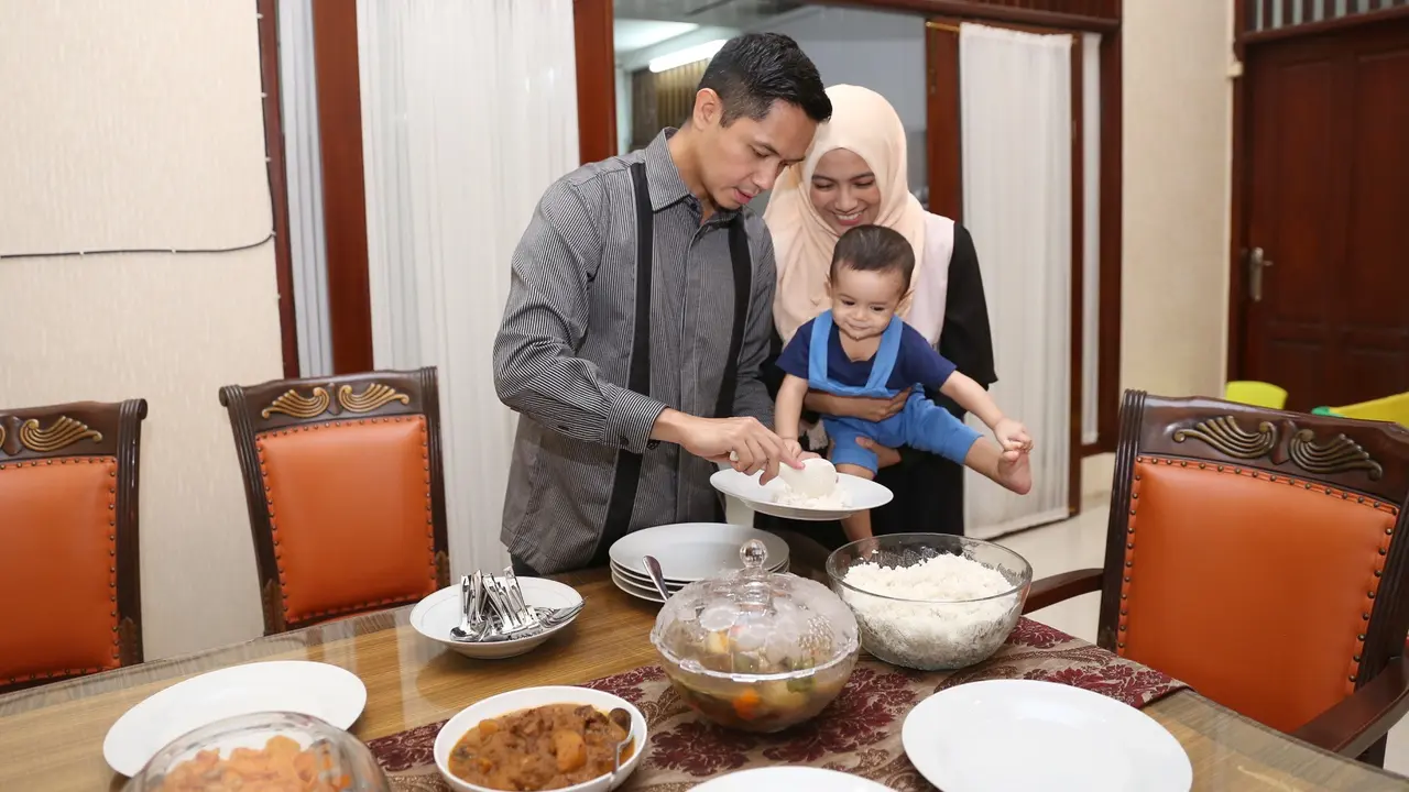 [Bintang] Alyssa Soebandono dan Dude Harlino