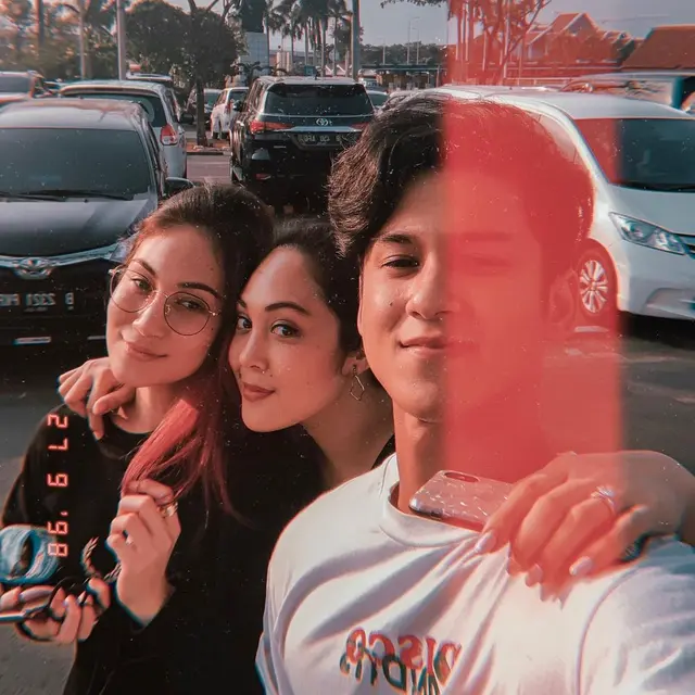6 Potret Kompak Antonio Blanco Jr dan Kedua Kakak Perempuanya, Sibling Goals