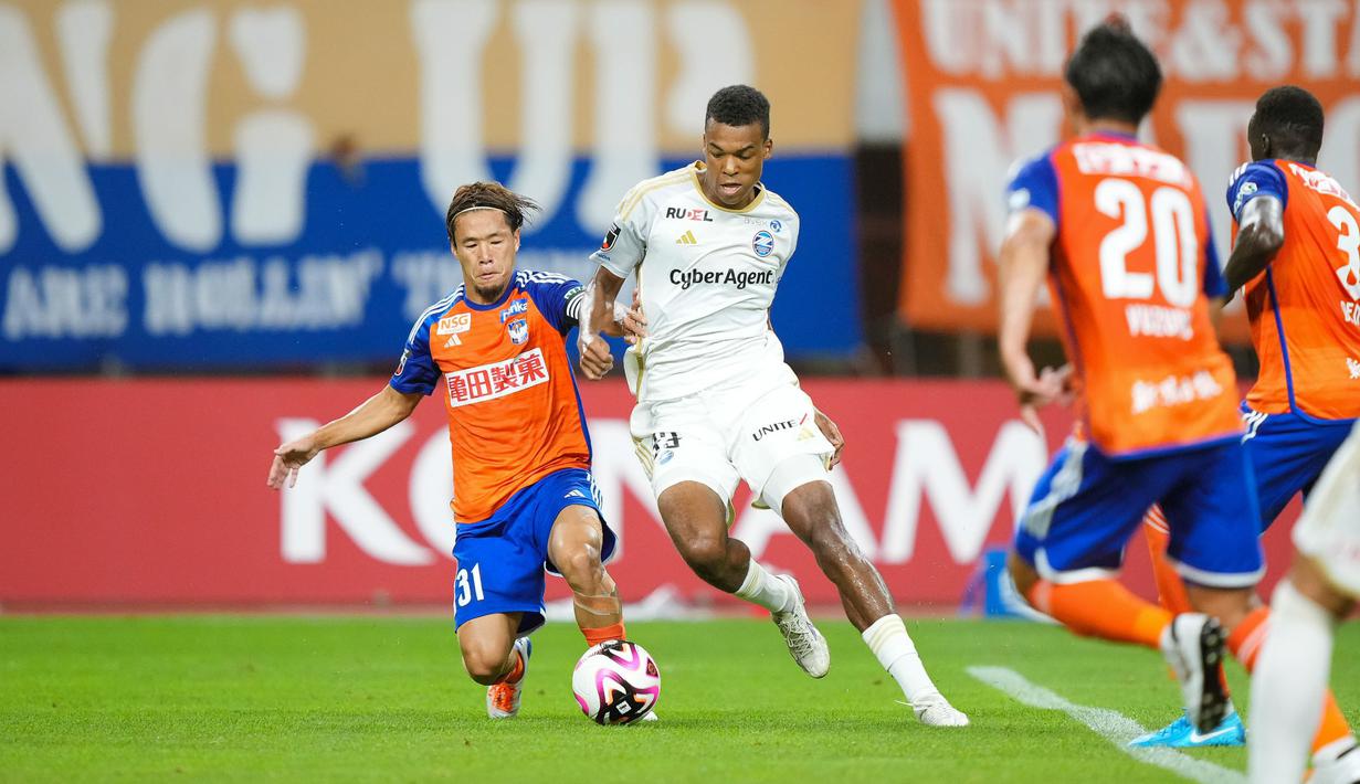 Hingga pekan ke-29 J1 League 2024, Henry Heroki Mochizuki tercatat telah tampil dalam 18 laga dengan waktu bermain sebanyak 1089 menit dan mencetak 2 assist. (J.LEAGUE)