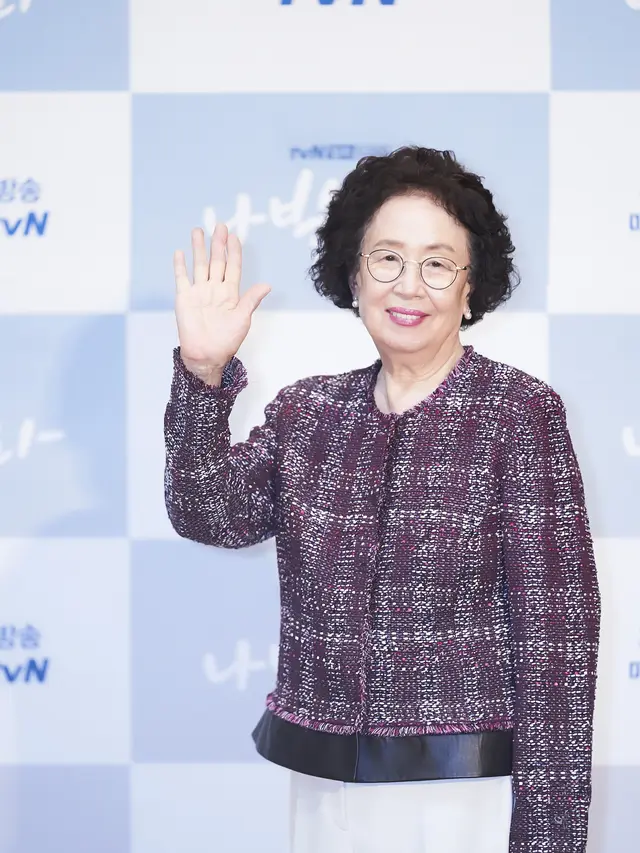 Na Moon Hee dalam konferensi pers Navillera. (Netflix)
