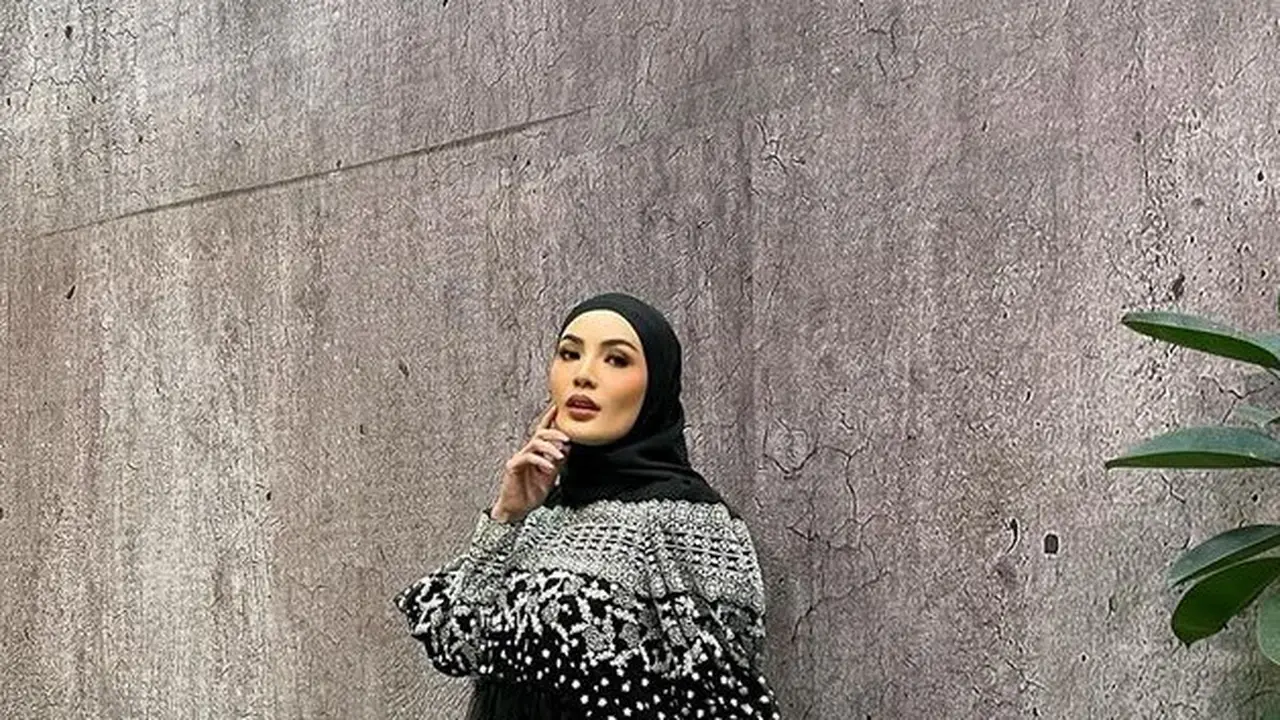 Baju Lebaran Model Dress yang Santun nan Elegan