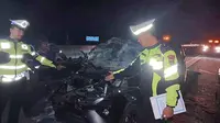 Minibus Hantam Truk Fuso di Tol Bakauheni, 3 Orang Tewas di Tempat